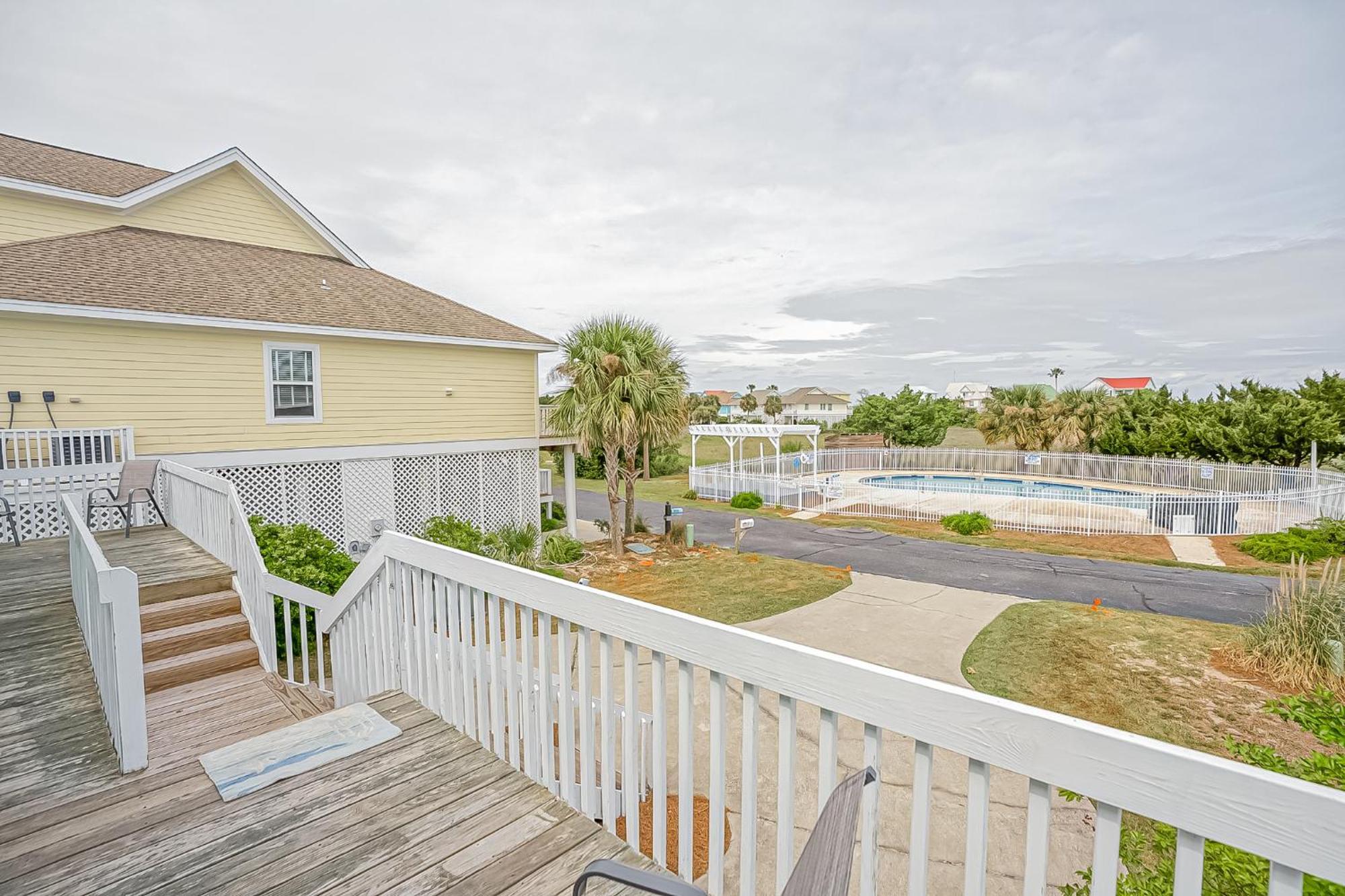 Four-Bedroom House With Great View! Pool Across The Street! Hunting Island Pass! Harbor Island Exteriör bild