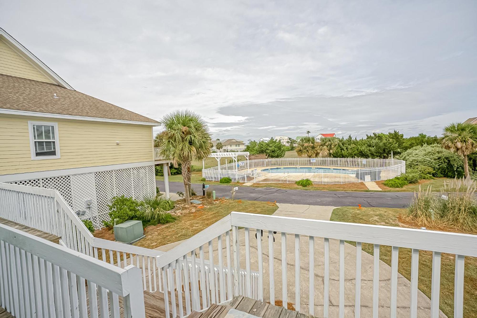 Four-Bedroom House With Great View! Pool Across The Street! Hunting Island Pass! Harbor Island Exteriör bild